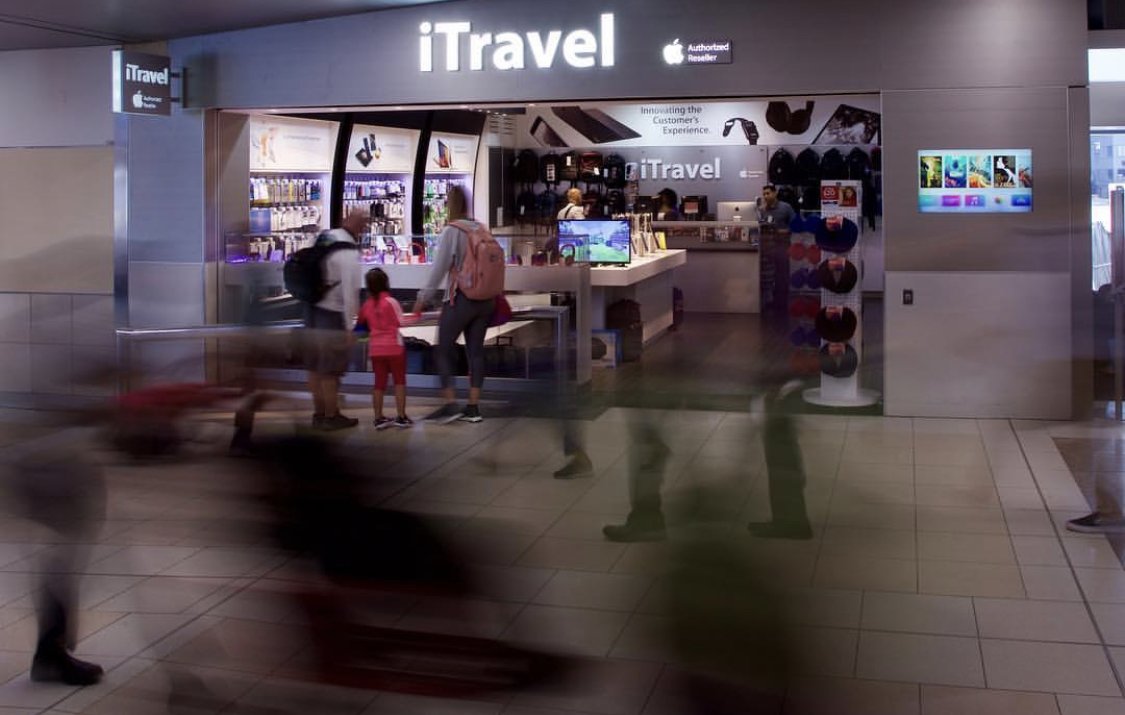 ARM_ATL's tweet photo. Technology is always on the move. Let us help you keep up! Visit @itravelatl in Concourse B of @atlairport when you need the latest Apple acccessories. 😎
.
#ARMatlanta #layover #layovers #layoverlife #apple #appleproducts #iphone #ipad https://t.co/sNxg6sP617