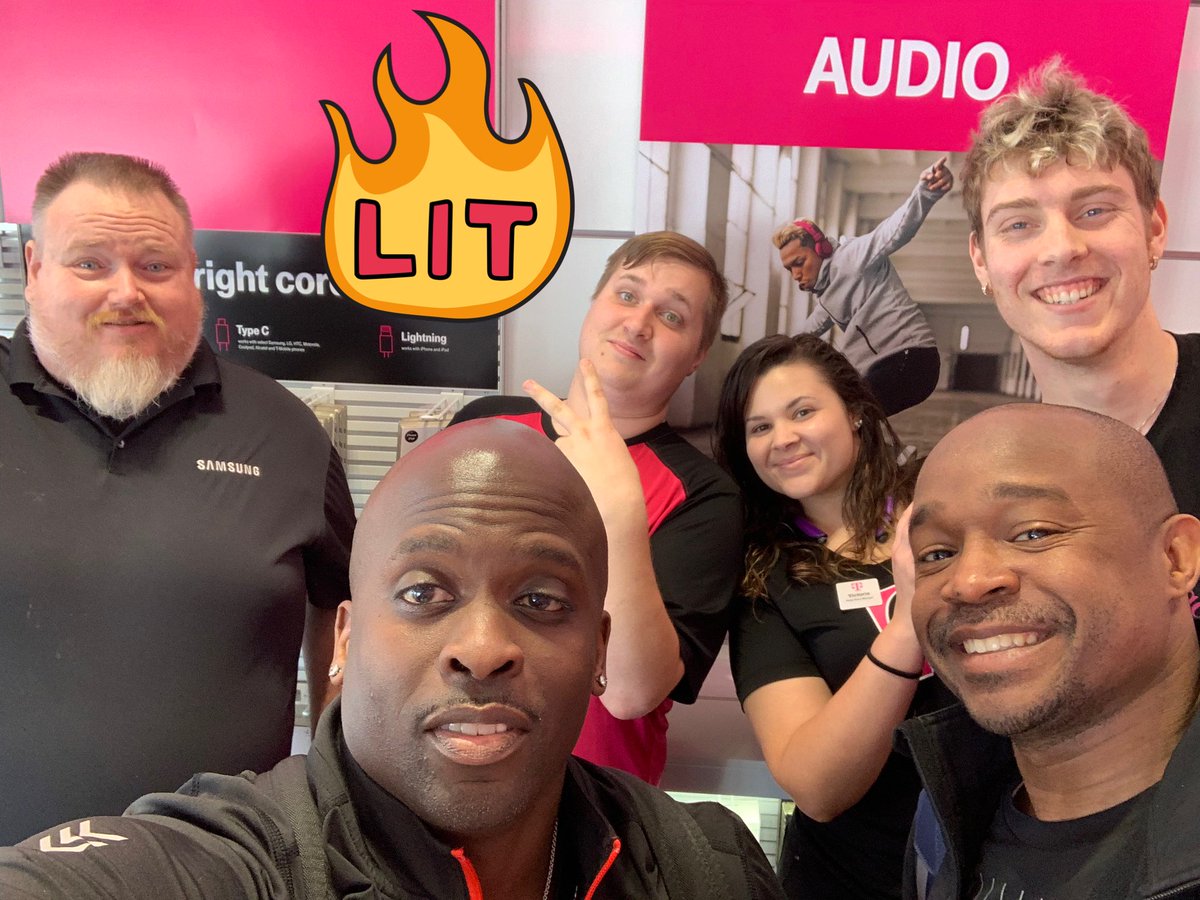 OmarMJones's tweet photo. #SparkWireless #North #StrikeZone2.0 #SouthGeorgia #5516 #Samsung #allaboutthewearables ⌚️ https://t.co/Krd8X8a60F