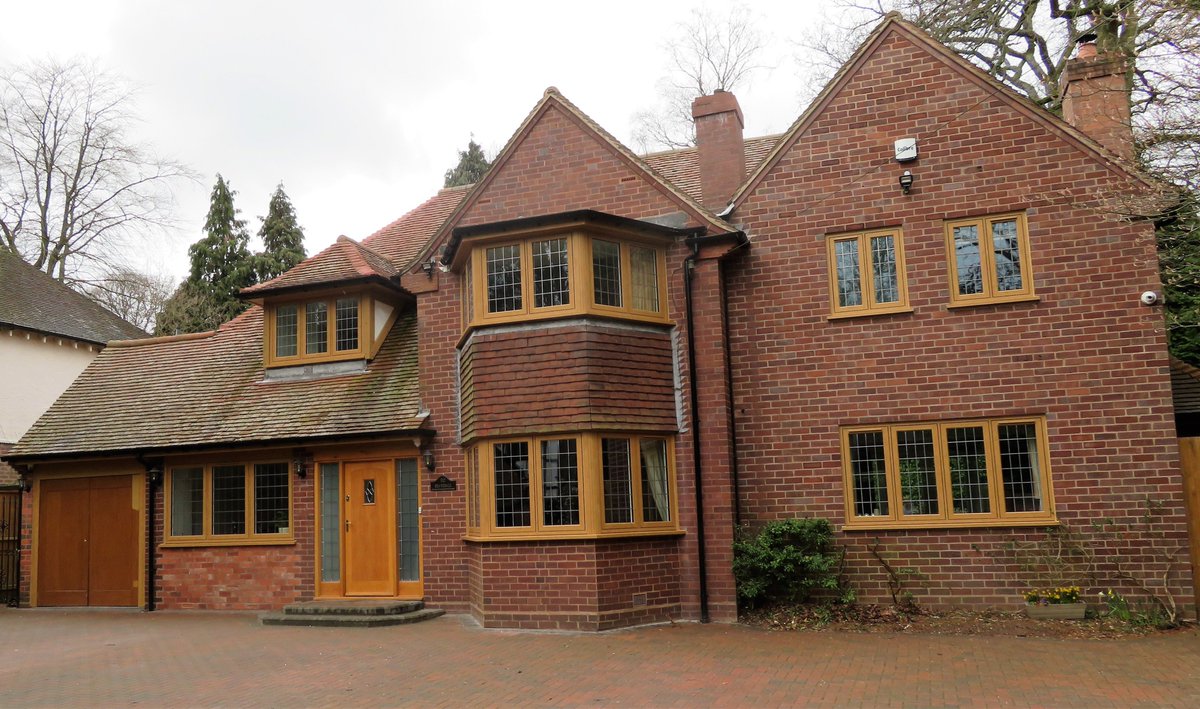eywindows's tweet image. Irish Oak @residence9 window system finished this week in Little Aston, Sutton Coldfield. #residence9 #timberalternative #suttoncoldfield #lichfield #luxurywindowsystems #residence7 #designsupplyinstall #r9 #r7