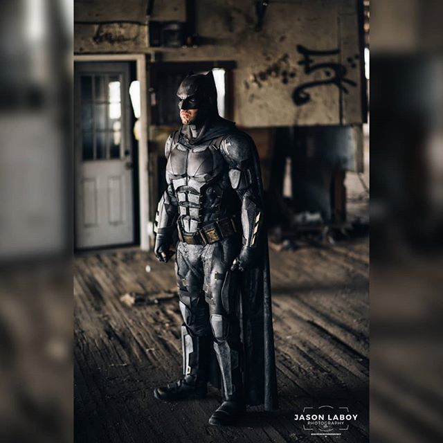 NashvlleKnight's tweet photo. "The struggle you're in today is giving you the strength you need for tomorrow."💪🏼
🦇
Photographer @jasonlaboyphotography 📸
Batsuit by @napiers_inc and @asdivision 🦇 https://t.co/nj5MSOl7On https://t.co/NjOy1yEn5d