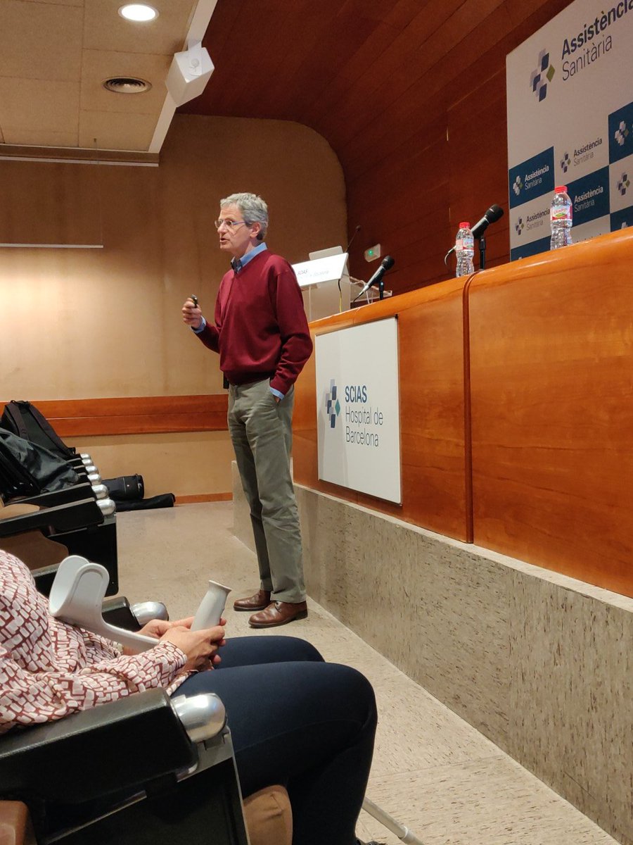 octavicordoba's tweet photo. El Dr Josep Maria Gris de @vallhebron nos pone al día y "al futuro" de la preservación de la fertilidad en mujeres q reciben tratamiento antineoplasico
#BBTrasUnCancer https://t.co/9bIFrxmssD