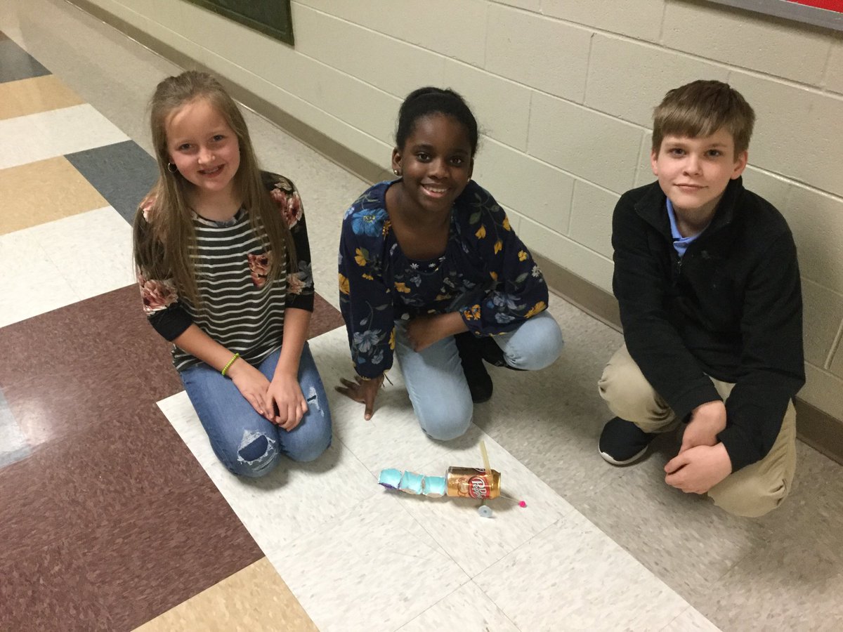 DixonMms's tweet photo. More 5th period Social Studies STEAM projects! ⁦@MunfordMiddleAL⁩ ⁦@TCBOE⁩ #mmsstrong https://t.co/8Xs1nlgMPD