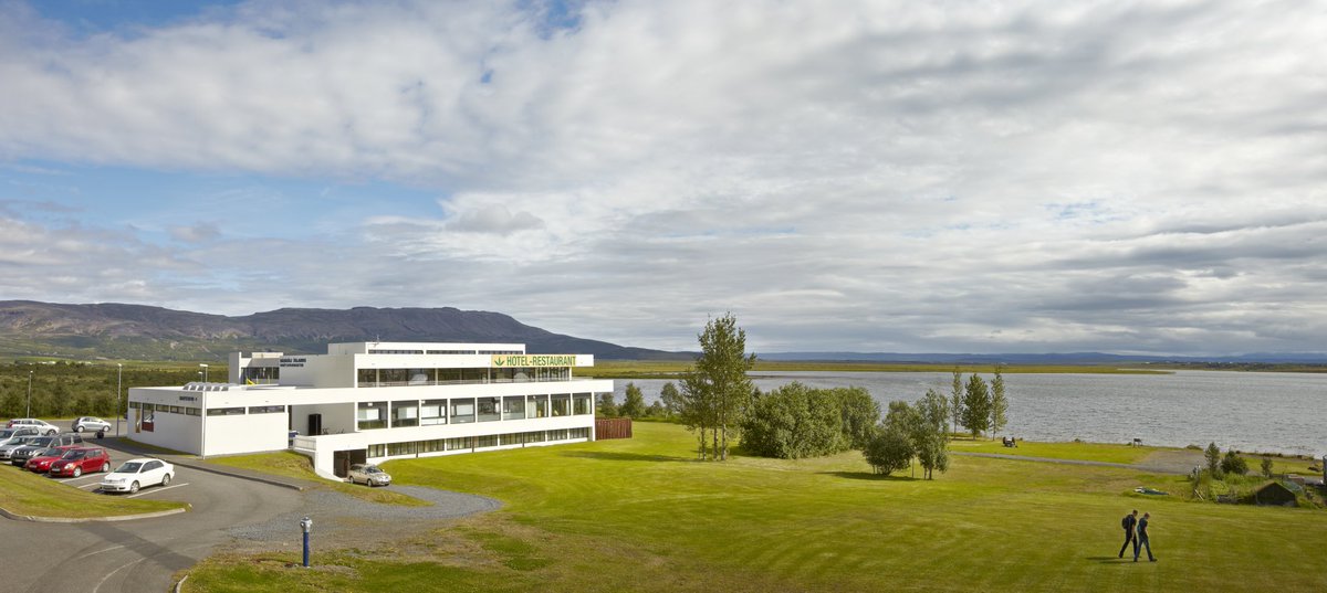 NoWPaS's tweet image. Your #nowpas2020 committee is thrilled to officially announce that next year, NoWPaS will be hosted by @uni_iceland on the shores of Lake Laugarvatn, Iceland!!! Stay tuned to find out more about the workshop and share the #salmonid love 🐟 see you next yr (photos by Hotel Edda)