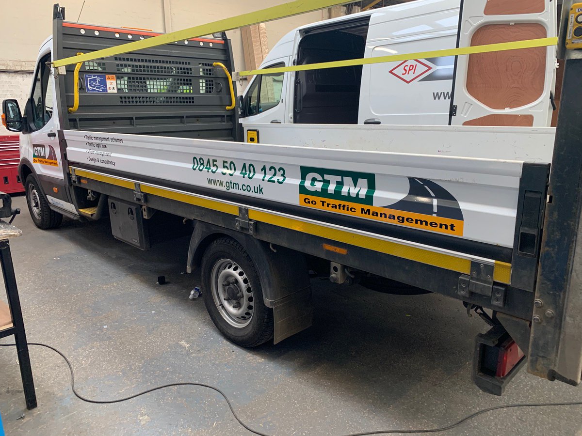 thesignboxcom's tweet photo. A few from this week....

#vehiclebranding #fleetbranding https://t.co/xF7hxgF0dS