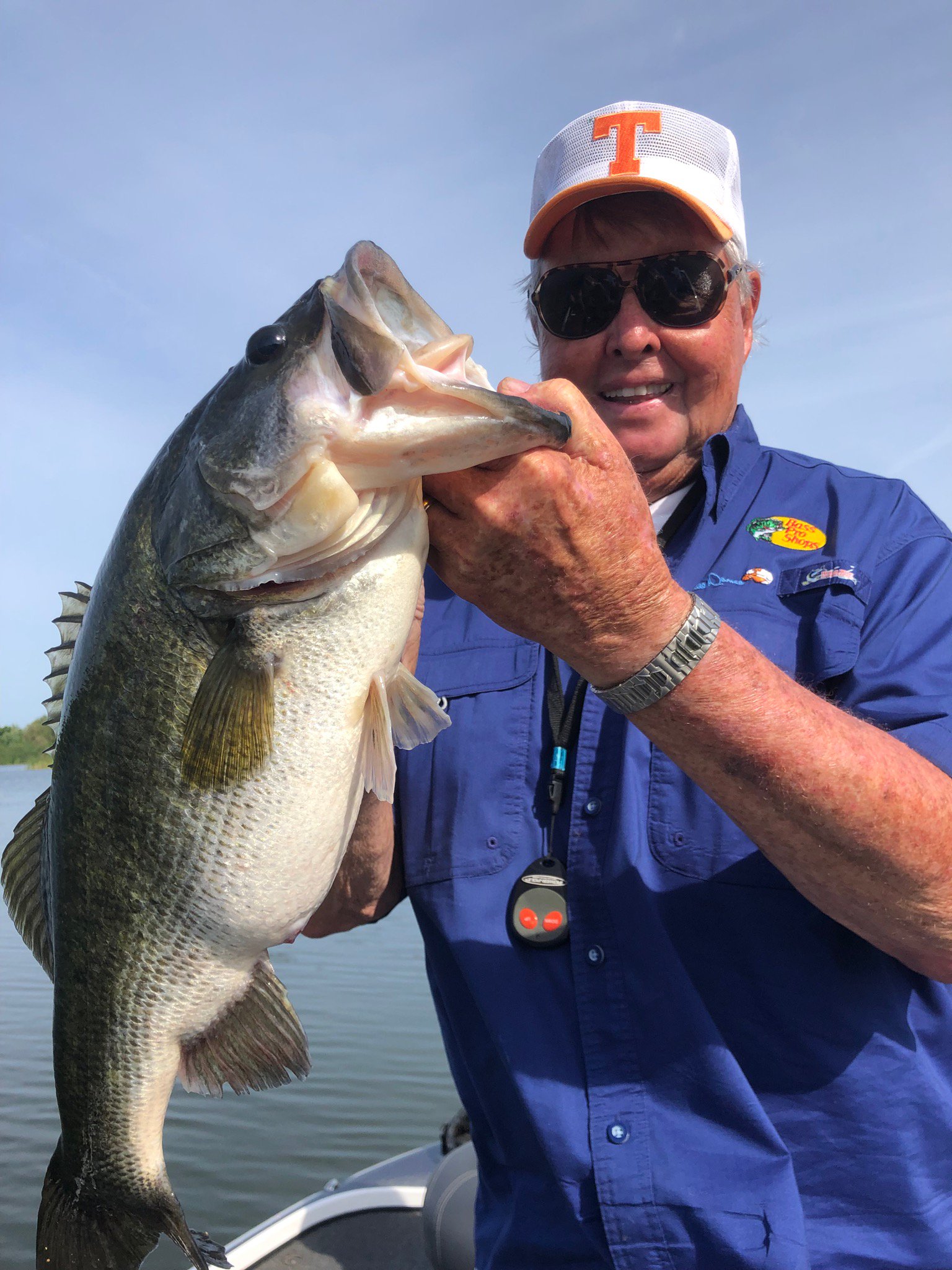 Bill Dance on X: 9 1/2 pounder caught yesterday afternoon on a