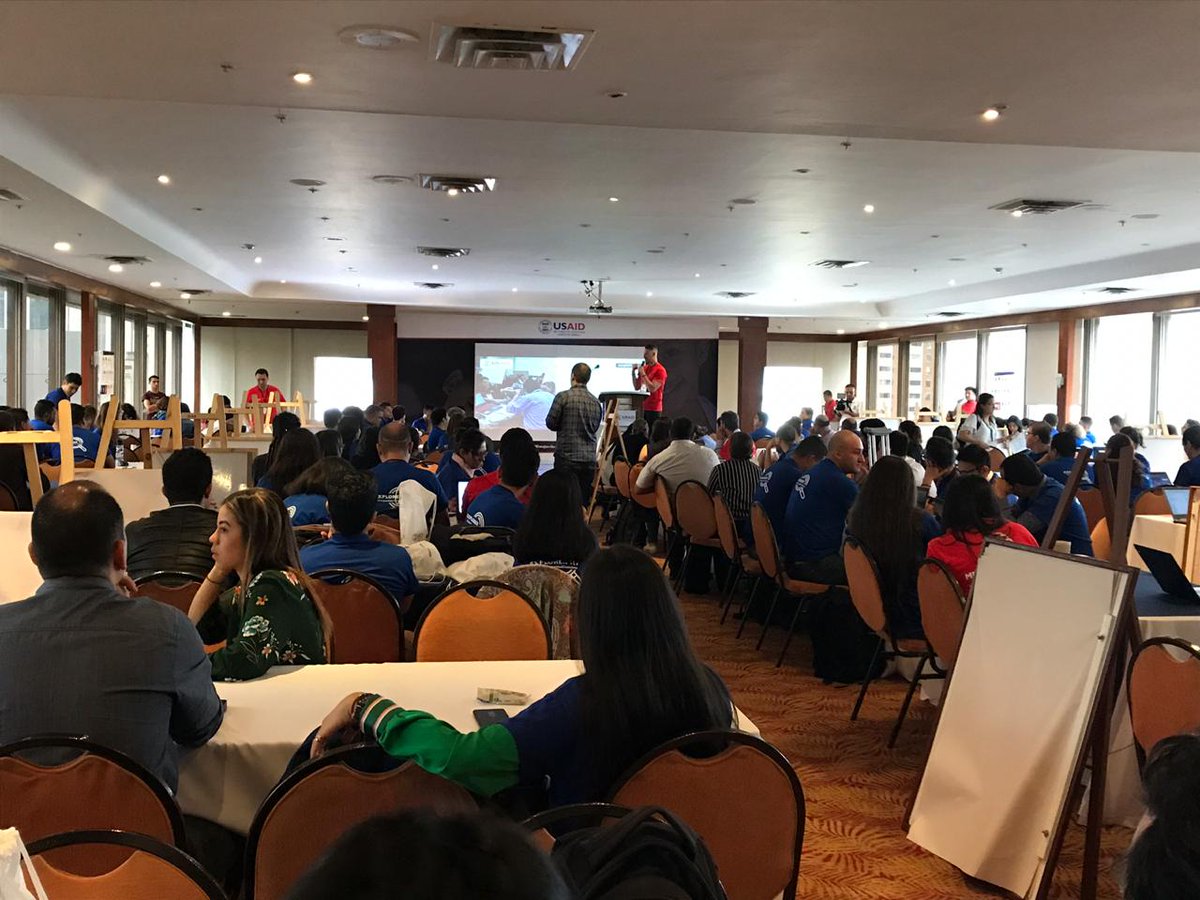 AmchamCali's tweet photo. Con la lectura de las reglas de juego, se da inicio al #datajam2019  @USAID_Colombia https://t.co/Ud426q0Xe0