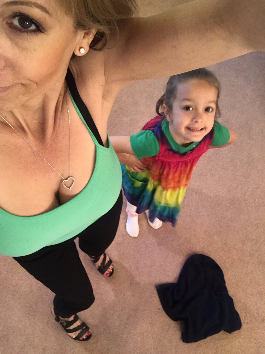 HotVegasLegs's tweet image. Have a #Terpy #Thursday from #LasVegas ❤️🌞✅ #thursdaymorning #MarleyandMe