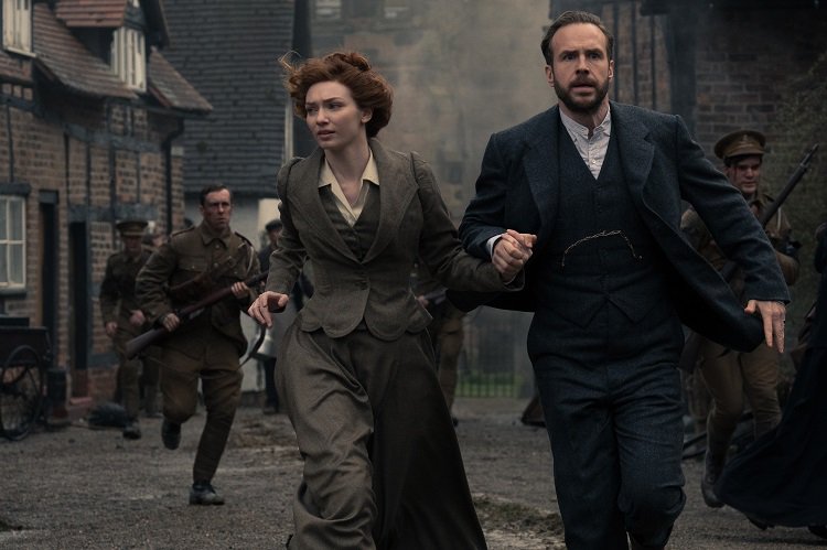 Lpool_Waters's tweet image. Last year saw #Liverpool host some huge TV and film productions, from The War of the Worlds to The Crown! Read all about it in the latest issue of The Current, featuring @FilmLiverpool: bit.ly/2u3FrIj