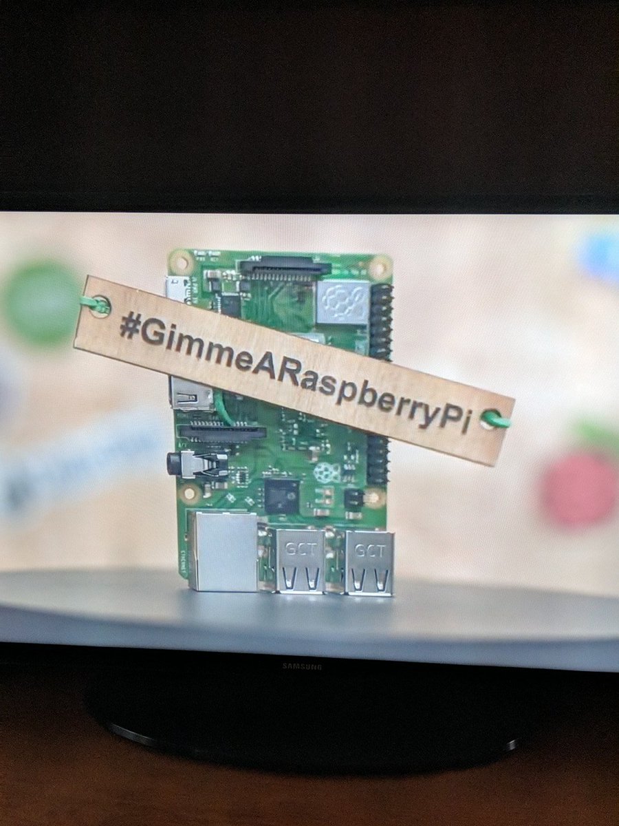 katzndogz118's tweet image. #GimmeARaspberryPi