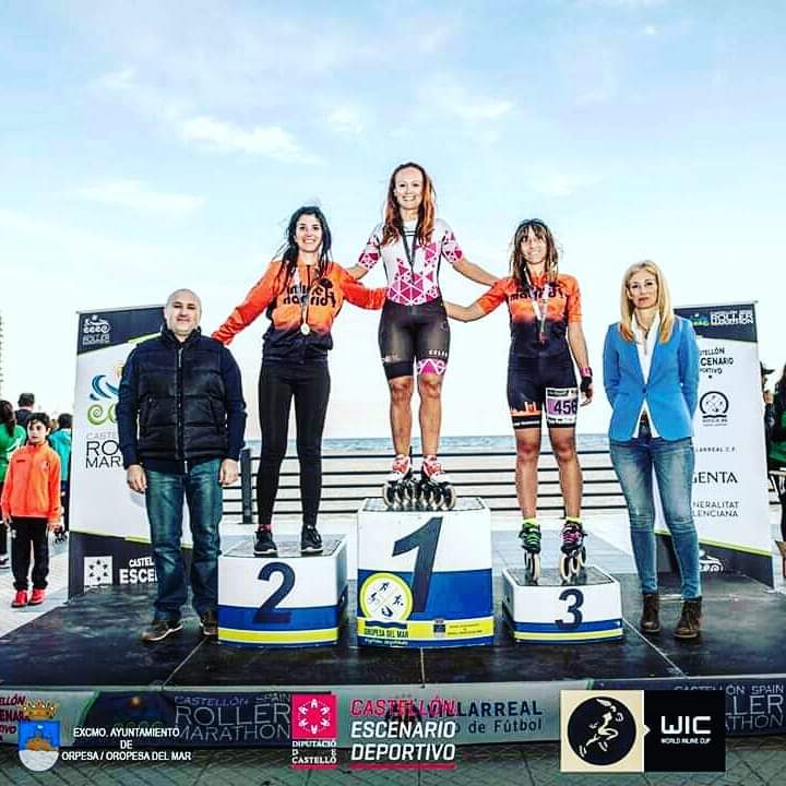 Primera carrera de la temporada de <a href="/alyz_0508/">Alicia</a>  2nda master 30, pintamos el podium femenino de color naranja.Enhorabuena a todos!este finde nos vemos en talavera 
 #EscuelaPatinaje #patinajevelocidad