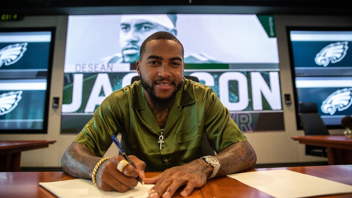 Eagles's tweet image. Roster Move: #Eagles have signed WR DeSean Jackson to a three-year contract through 2021. 

#FlyEaglesFly
