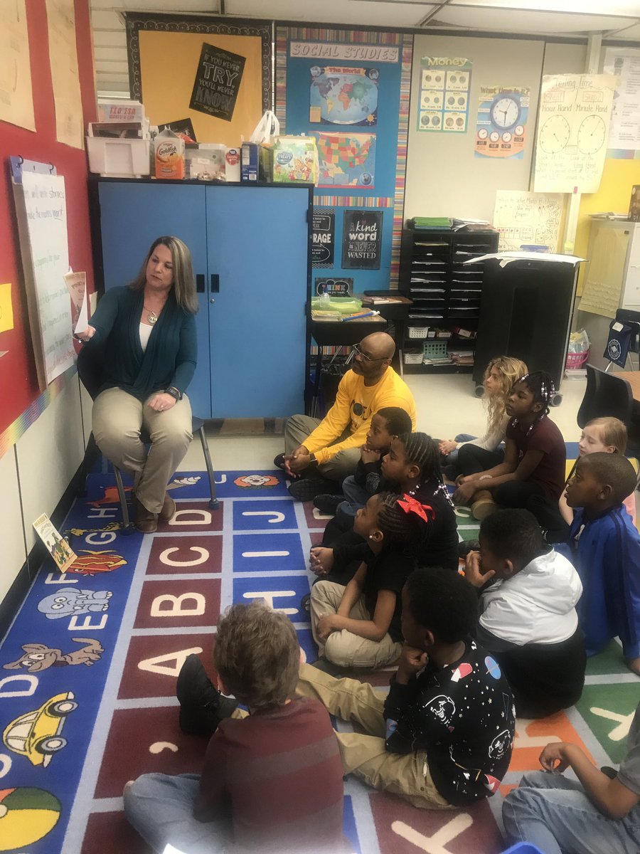 FBWilliams_'s tweet image. #SASProjectPocomoke Student Browne @MBrowne_98 takes on  the 2nd Grade #100BookChallenge @PocomokeElem @schoolretool