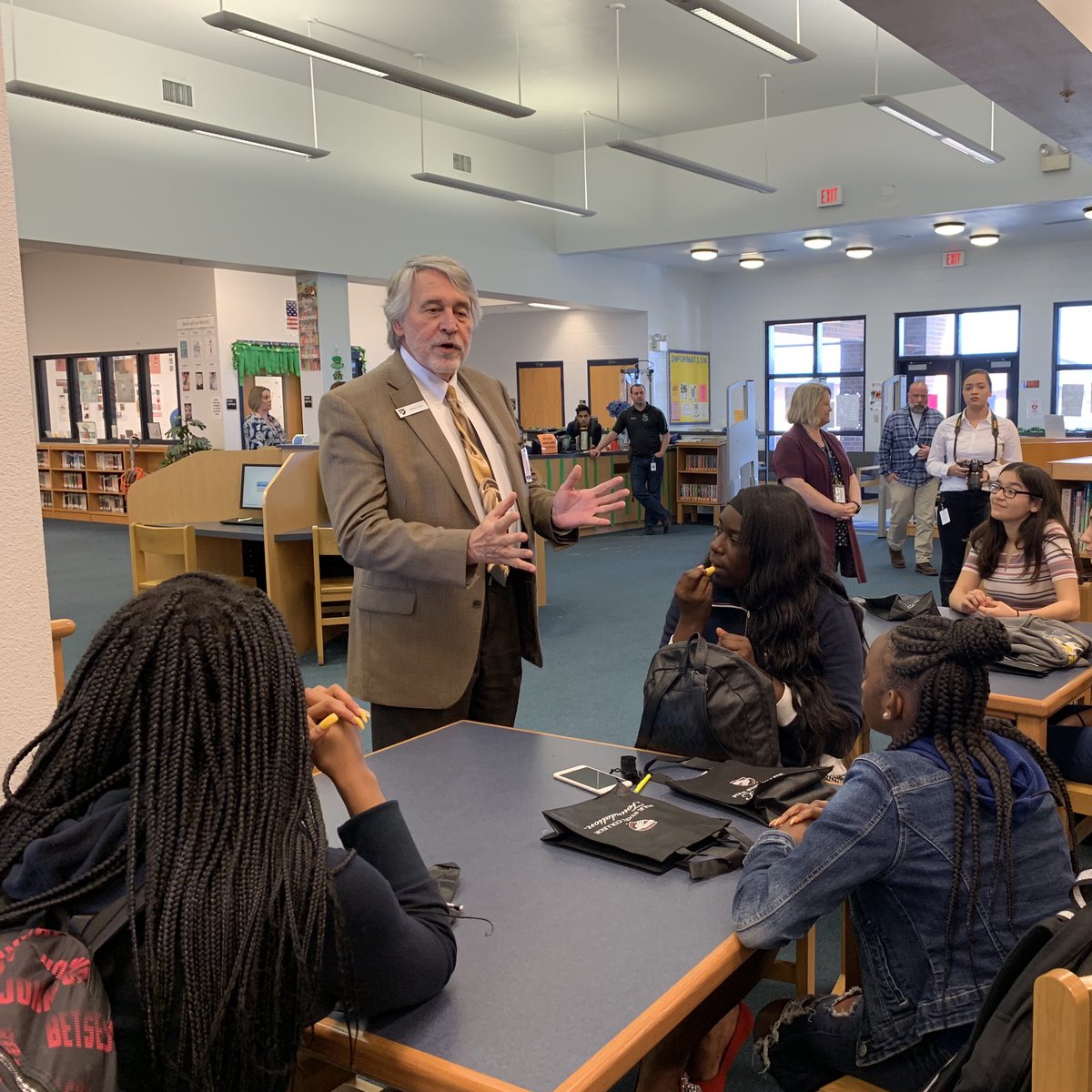Congratulations to the first Ridge Community High School students to sign letters of intent to join the Establishing Leaders in Teacher Education (ELITE) Program!

Learn more about the program, which was announced in August 2018: bit.ly/2LZUpL7