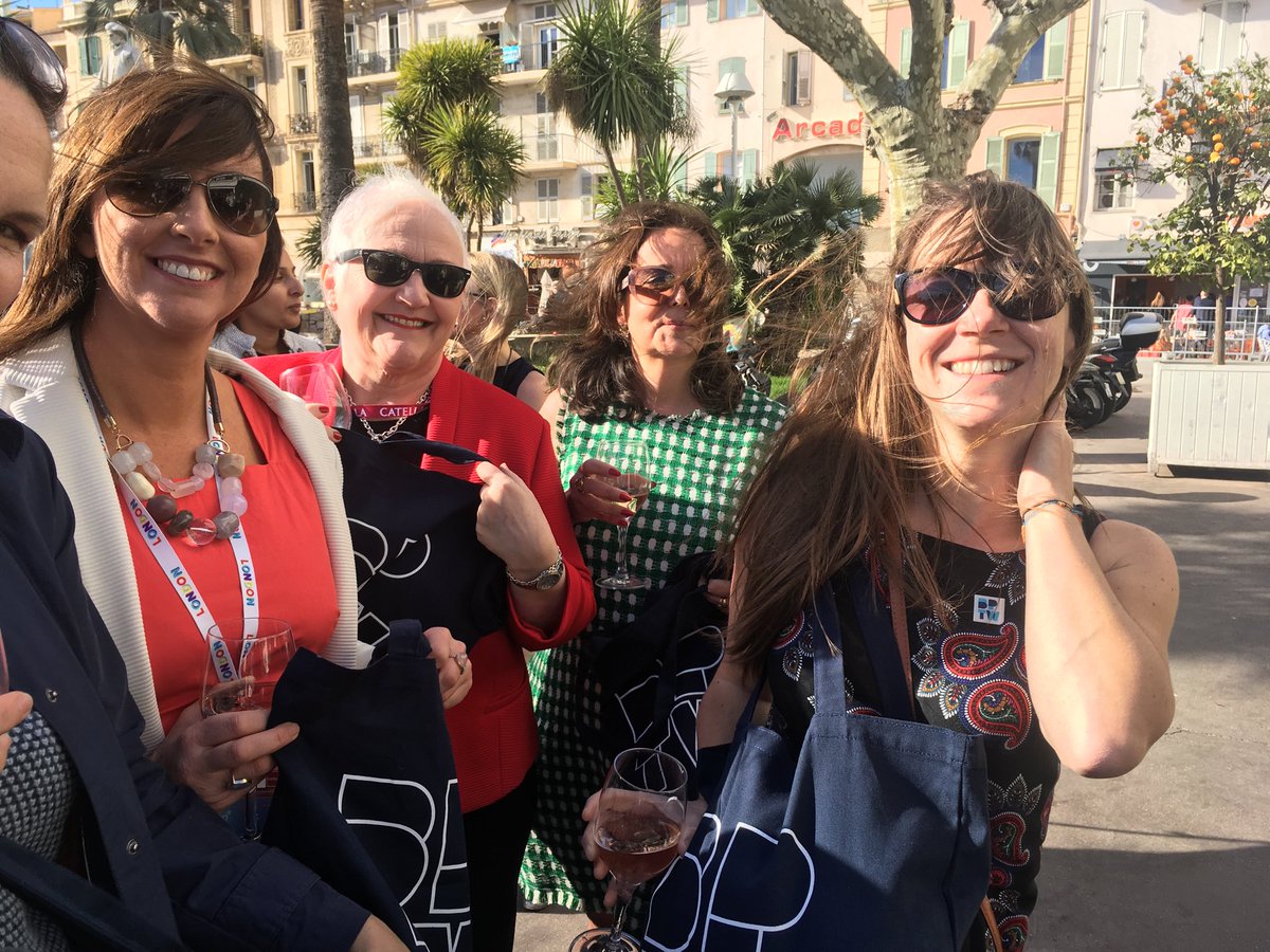 qtkt125's tweet photo. @_BPTW_ enjoying #ladiesatMIPIM #MIPIM2019 with some lovely ladies! https://t.co/Hxd1hN2I3P