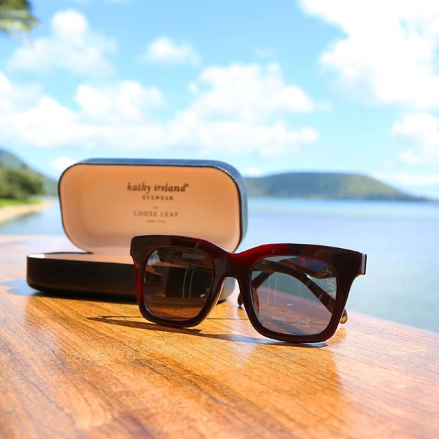 Love the beach! Give your eyes the style and care it needs. 😎💕❤ #kathyirelandeyewear #hawaii #summersunnies #summer #sunglasses #eyewear kathyireland kathyirelandww looseleafeyewear