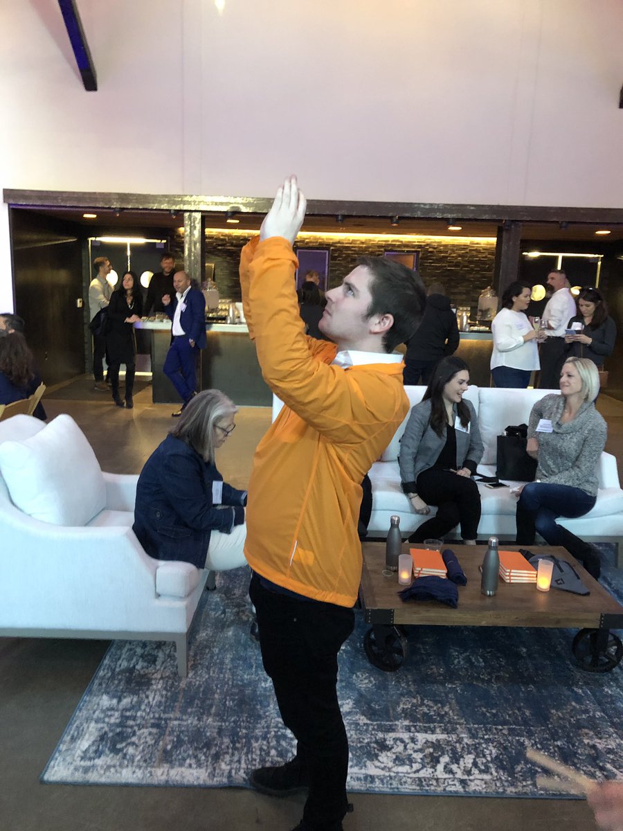 lvkelley's tweet photo. The #DemandBase man behind all the photos at #abmsummit https://t.co/JlfBnnYp1Z