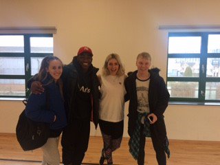 Great dance session with <a href="/CurveLeicester/">Curve</a> today!
Thank you to all who joined us to learn some moves from Grease 
👏🕺#healthydmu