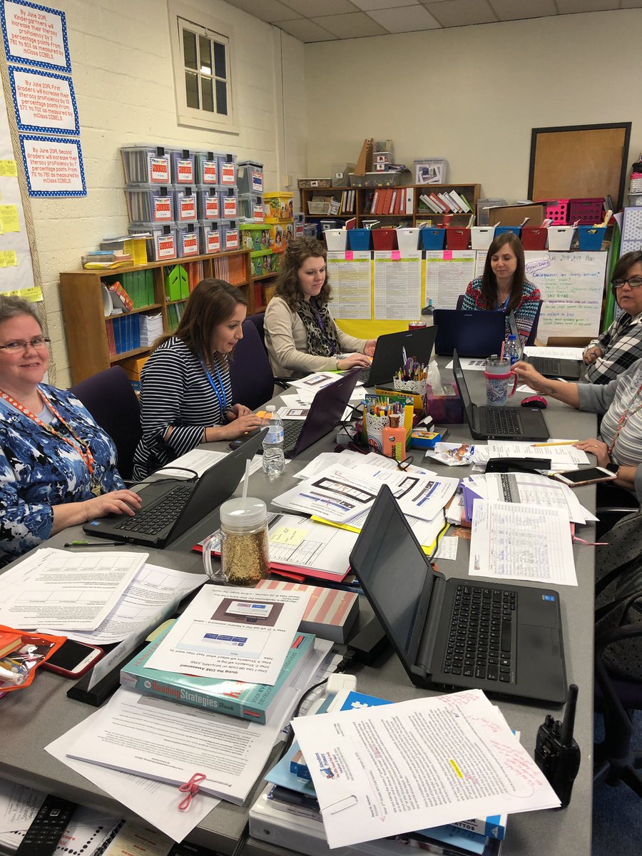 dawn_vang7's tweet photo. Lots of learning about Star reports - we learned how to group students and where to find additional resources! Thank you @bcolson2 for your knowledge. #dataispowerful #tigerstogether https://t.co/493DDFQzPL