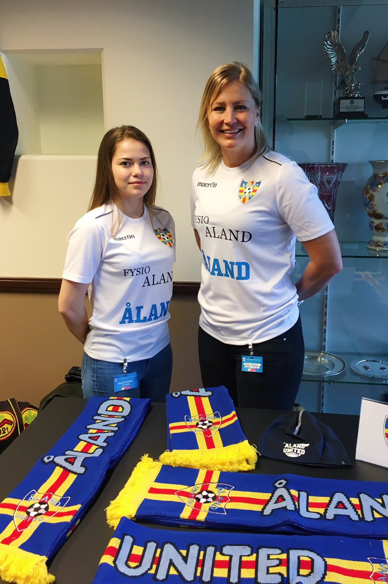 Our winger Mikaela Frondelius (<a href="/frondeliuss/">Mikaela Frondelius</a>) and goalkeeper Paula Myllyoja (<a href="/paulamyllyoja/">Paula Myllyoja</a>) repesenting Åland United in Naisten Liiga kick off today! 
@NaistenLiigaFI