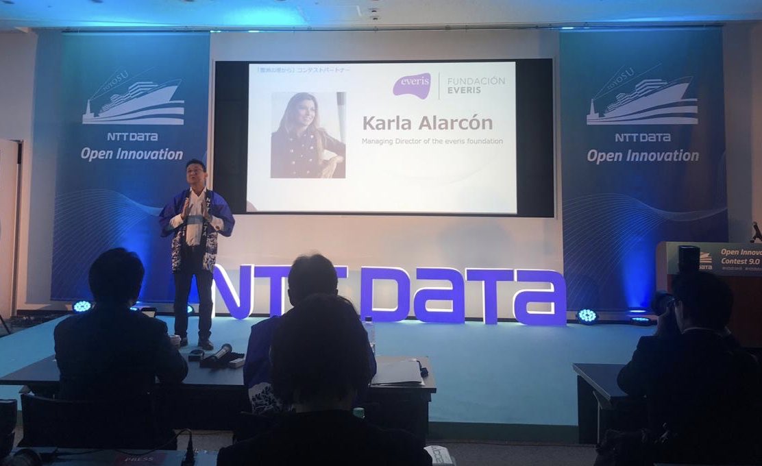 nttdfoundation's tweet photo. Nos hemos tele-transportando para estar en la final del #OpenInnovationContest de @NTTDATAServices en #Japón, donde, además de colaborar con ellos, damos la oportunidad a los semifinalistas de los #Premioseveris2019 a participar en la convocatoria 🏅#startups https://t.co/0pjQnx0seF