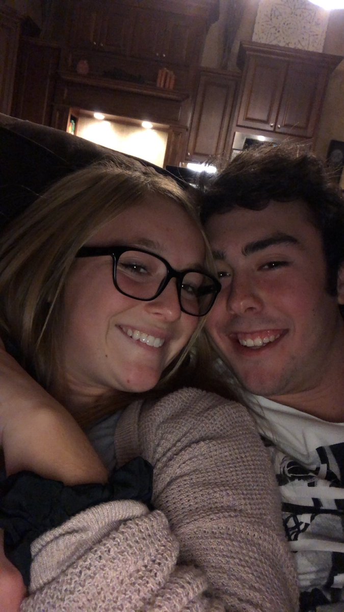 cadebecker5's tweet photo. Gf appreciation post..thanks for all you do❤️ https://t.co/su9YPO0zZU