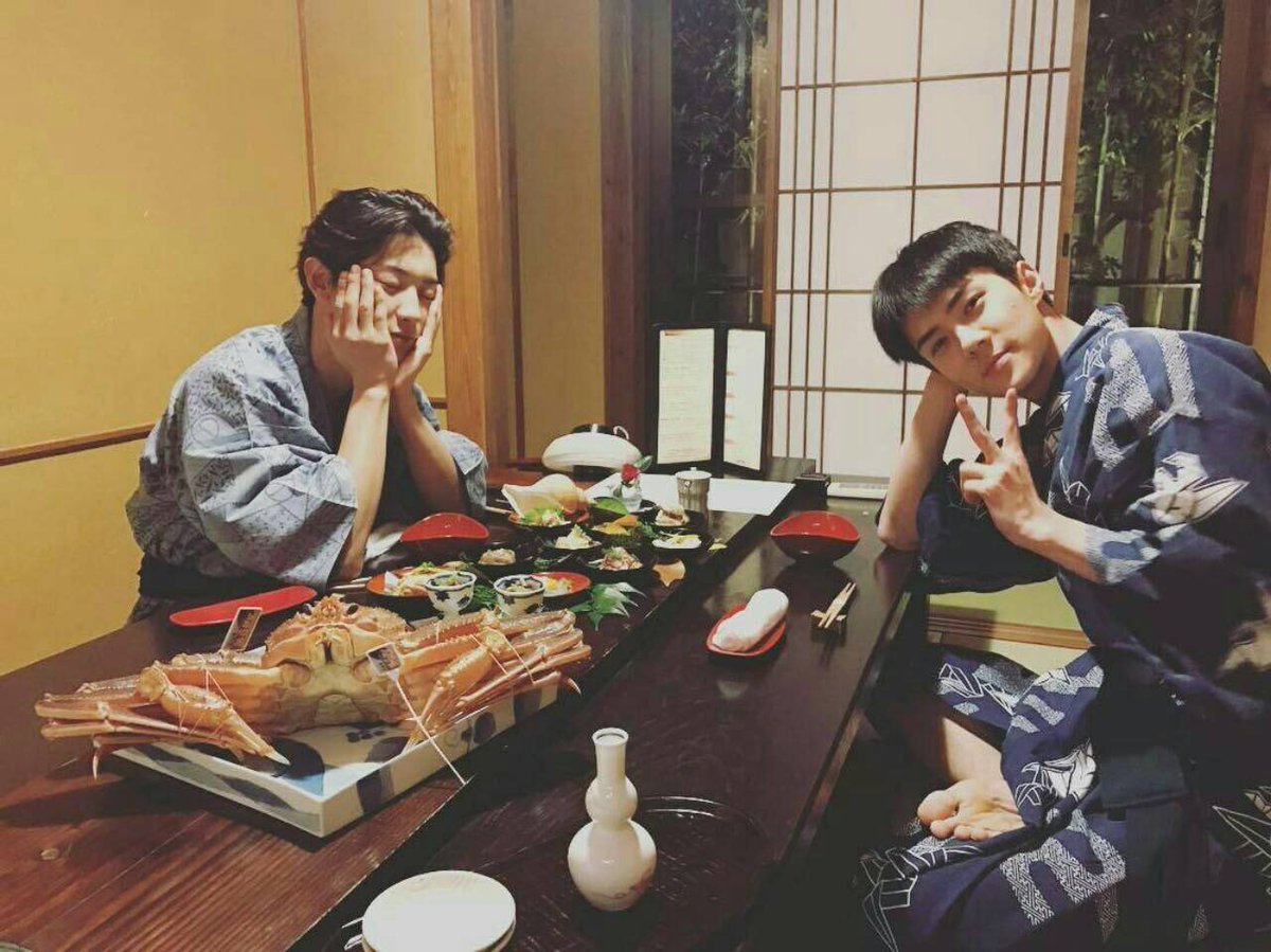 jsnxb6's tweet photo. #EXO #exo
#SEHUN #CHANYEOL
@weareoneEXO @SMTOWNGLOBAL 保护好灿勋！！
世勋和灿烈都是好孩子！务必保护好他们！ https://t.co/vson3F405p