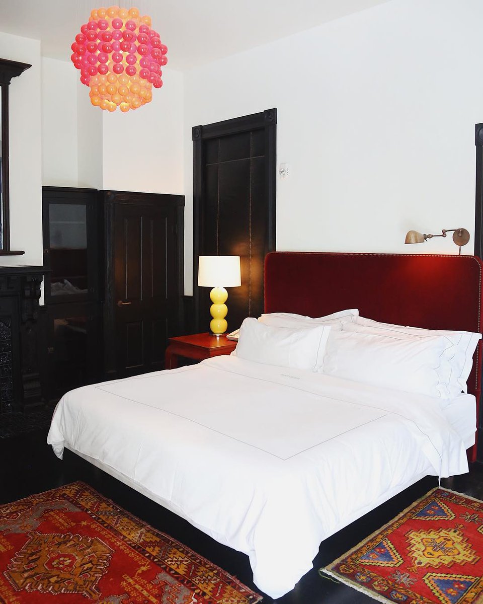 One of our favorite color design palettes on property. Have you stayed in Suite Number 3? 📷: @alisonmarlborough #hotelsaintcecilia #bunkhousehotels