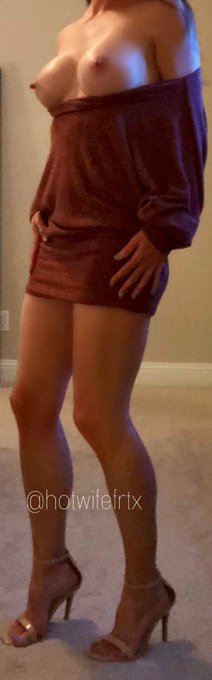 Who likes my new high heels? 👠. Thx for spoiling me @BLLobster!!😘 #NGOT #onlyfans @TXKITTY69 @TheRedwood2<a href="/tag/ngot"class="tags"><span>#ngot</span></a><a href="/tag/onlyfans"class="tags"><span>#onlyfans</span></a>