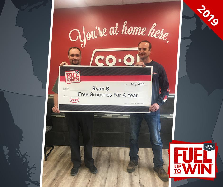 LeducCoopFood's tweet photo. #TBT to our 2018 Free Groceries for a Year winner Ryan S! Are you collecting your #FuelUptoWin stickers for your chance to WIN BIG https://t.co/wveFp072co