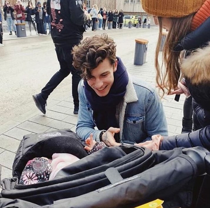 MendesOnAir's tweet photo. VOTING CHALLENGE!

➡ 50 REPLIES (using the tags)
➡ 100 RETWEETS
➡ retweet all the replies 

#VoteInMyBlood #KCA https://t.co/kLa8x9Woij