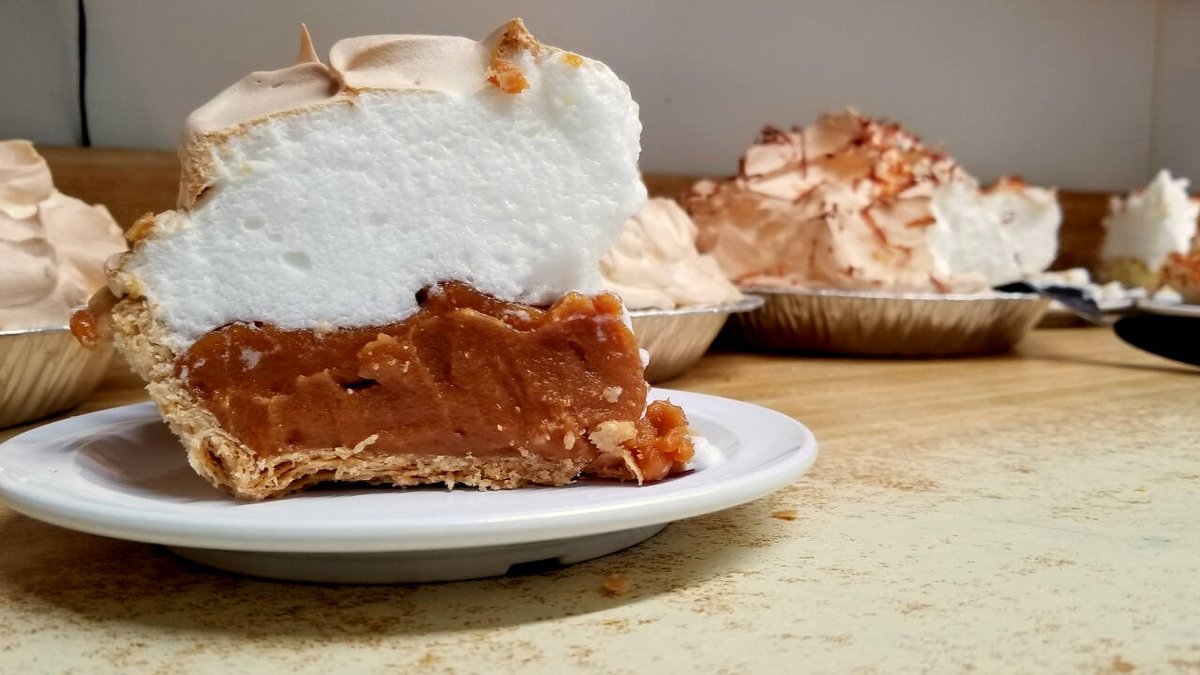 ArkansasTV_'s tweet photo. Happy #PiDay2019! Take in a delicious slice of #TheNaturalState with #MakeRoomForPie - you can watch on your schedule at https://t.co/rIDUEmkOW3 https://t.co/FdUXznh2ow