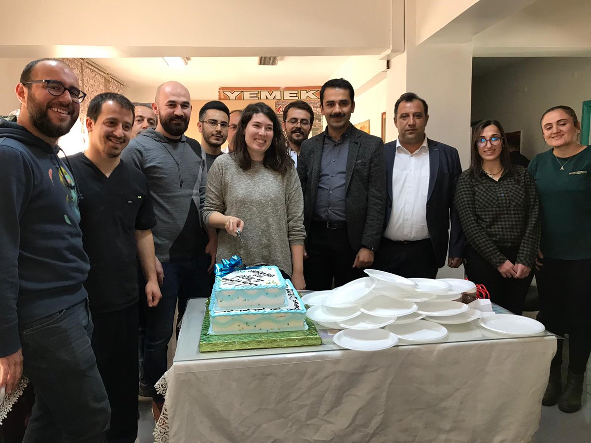 Erhan Gökhan (@erhangkhan9) on Twitter photo Sayın Kaymakamımız Tekin DÜNDAR #14MartTıpBayramı nedeniyle bizi ziyaret ettiler.Mütevazi ziyaretlerinden dolayı müteşekkiriz.
<a href="/tekindundar/">Tekin Dündar</a> <a href="/caldirankymkm/">Çaldıran Kaymakamlık</a>
<a href="/vanilsaglik/">Van İl Sağlık Müdürlüğü</a> <a href="/CALDIRANDH2/">ÇALDIRANDH</a> Sayın Kaymakamımız Tekin DÜNDAR #14MartTıpBayramı nedeniyle bizi ziyaret ettiler.Mütevazi ziyaretlerinden dolayı müteşekkiriz.
<a href="/tekindundar/">Tekin Dündar</a> <a href="/caldirankymkm/">Çaldıran Kaymakamlık</a>
<a href="/vanilsaglik/">Van İl Sağlık Müdürlüğü</a> <a href="/CALDIRANDH2/">ÇALDIRANDH</a>
