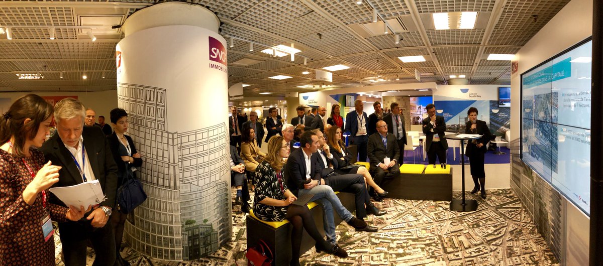 Présentation du #LotH #ChappelleInternational très suivie ! Bravo à #EspacesFerroviaires, #OlivierDeLaRoussiere Président + #ElenaDaRocha Dir. de Programmes chez <a href="/vinciimmobilier/">VINCI Immobilier</a>, <a href="/benjamindelaux/">Benjamin Delaux</a> Président <a href="/habx_fr/">habx</a> et Guillaume Pasquier Dir. Dév des Foncières <a href="/FrancaiseGroup/">La Française</a> ☺️