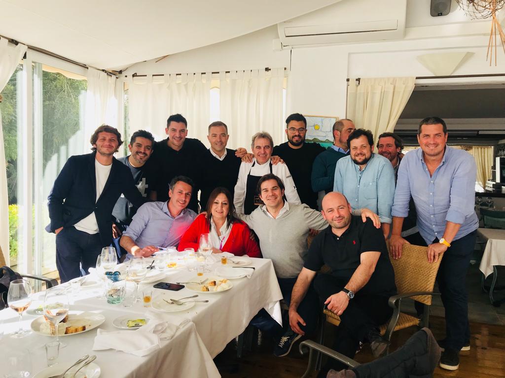 Por aquí ya estamos calentando motores... ¿Nos vemos mañana? #WeAreFacefood

<a href="/EstrellaDammEs/">Estrella Damm Es</a> <a href="/rosertorras/">Roser Torras</a>  <a href="/BrandeliciousES/">Brandelicious España</a> <a href="/IbizaGran/">Ibiza Gran Hotel</a> <a href="/OscarMolinaRuiz/">Oscar Molina Ruiz</a> <a href="/klimeres/">klimer.es</a> @Jordiparra <a href="/JesusTrujilloJo/">Jesus Trujillo</a> <a href="/PuntoMX_Madrid/">Punto MX</a> #Ibiza <a href="/SaNansaIbiza/">Restaurante Sa Nansa</a>