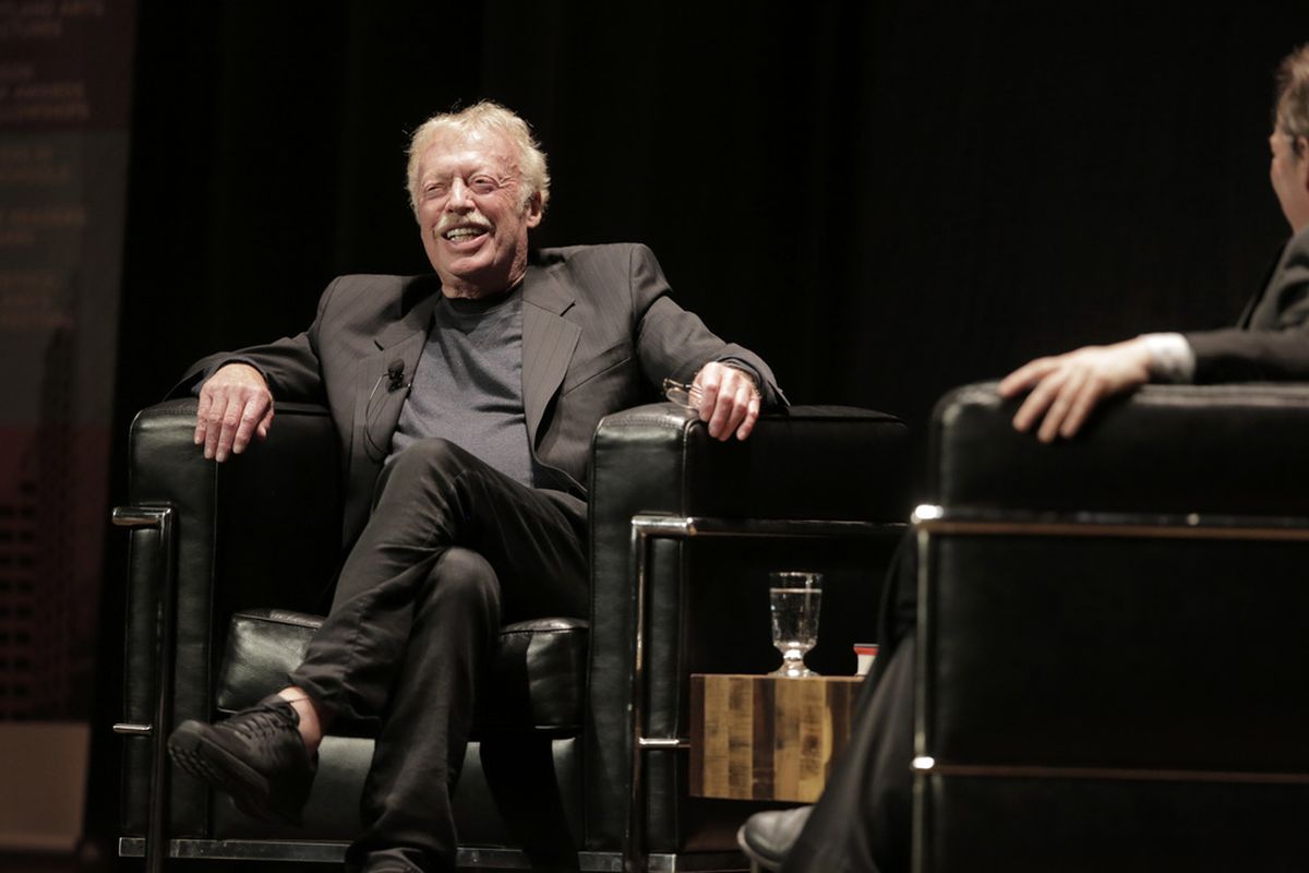 Oregonian's tweet image. Providence launches heart transplant program with $75 million from Phil and Penny Knight bit.ly/2TUjSc5