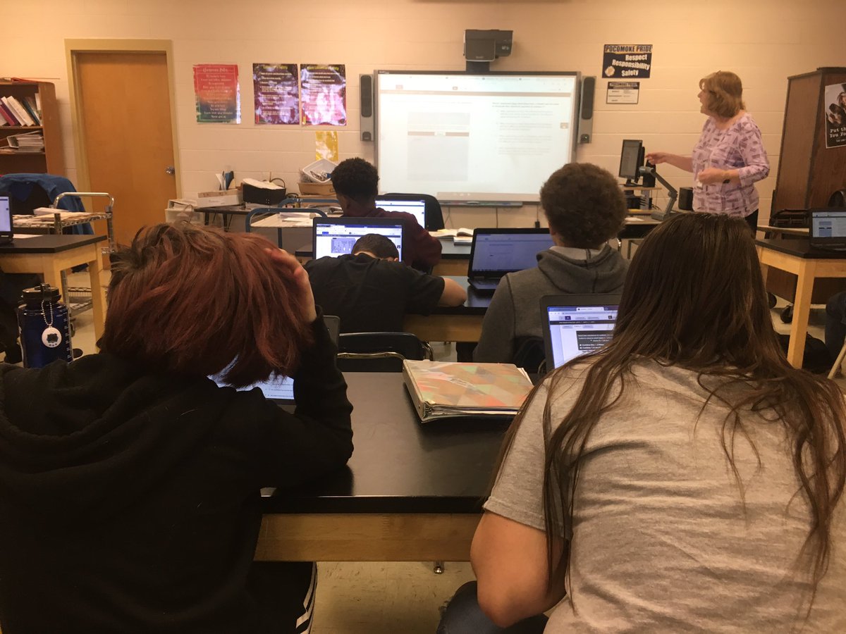 MrRecord21's tweet image. In grade 8 learning about #MISA #MrsPorter class @PocomokeMiddle #SASProjectPocomoke @schoolretool #PracticeTest