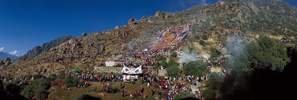 WondersOfTibet's tweet photo. Drepung monastery crowded with pilgrims during Shoton or yogurt festival. During the festival huge thangka is displayed. You can see it only once a year
#tibet #tibetanbuddhism #buddhist #tibetfestival #shotonfestival #buddhistfestival #lhasa #drepung #drepungmonastery #thangka https://t.co/qlL4I8RsvZ