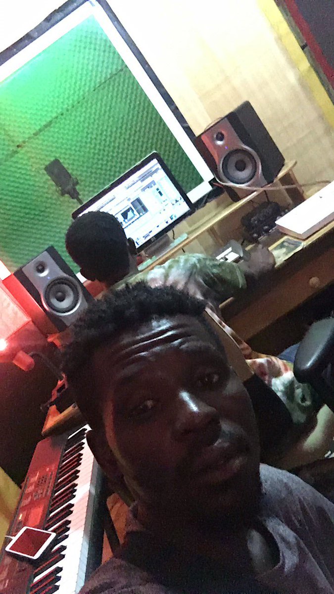 LG_PapiLLon's tweet photo. Watch out for the Audio and Video of #StayLowKey&Grind from @Rtdworldwide Records Artiste @LuckyBornStarr Prod by @ApyaGH #studioSection
@ajeezayGH @AmgMedikal @KwesiArthur_ @Sarkodie https://t.co/tnHXVWQoTs