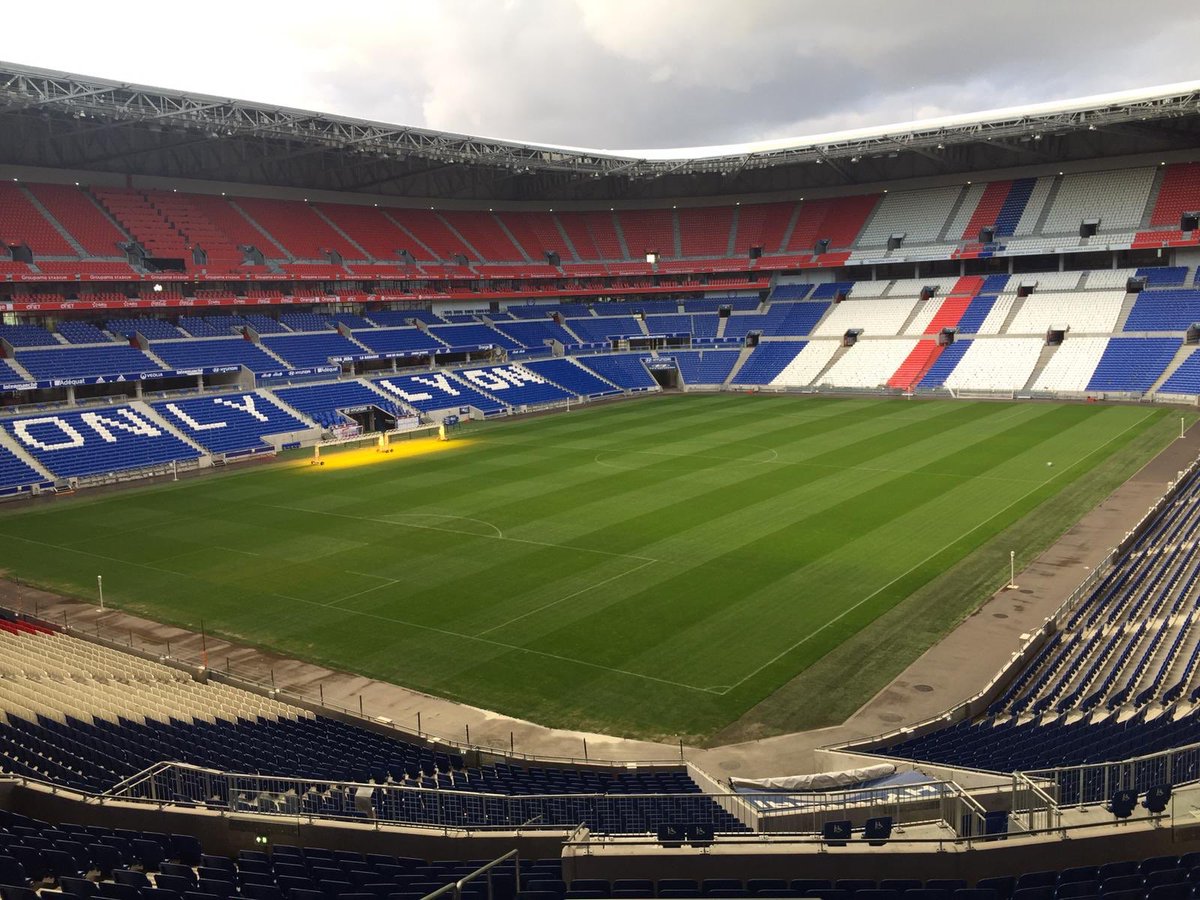 TransfertPress's tweet photo. On vous donne rendez-vous ce jeudi 14 mars au Parc Olympique Lyonnais pour vous rencontrer dans ce superbe stade. 
Profitez en pour venir durant la nocturne de ce soir ! 🌌
#objetpublicitaire #transfertpress #serigraphie #serigraphietextile #personnalisationtextile https://t.co/NBz2D32b6e