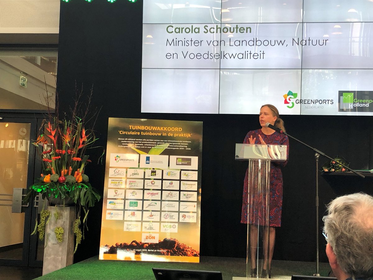 Vandaag is op het Nationaal Tuinbouw Congres het tuinbouwakkoord getekend. Een mooi moment, met het benoemen van Greenport Gelderland als 7e Greenport!
<a href="/provgelderland/">Provincie Gelderland</a> #duurzaam #Tuinbouwakkoord #tuinbouw