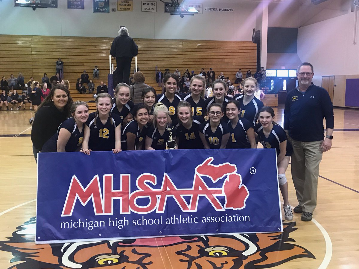 MrWahl_NM's tweet photo. Congratulations to my 7th grade volleyball team. 2nd place at the WMC championship. #NMVB is on the rise. #norsepride https://t.co/CP3BitEM58