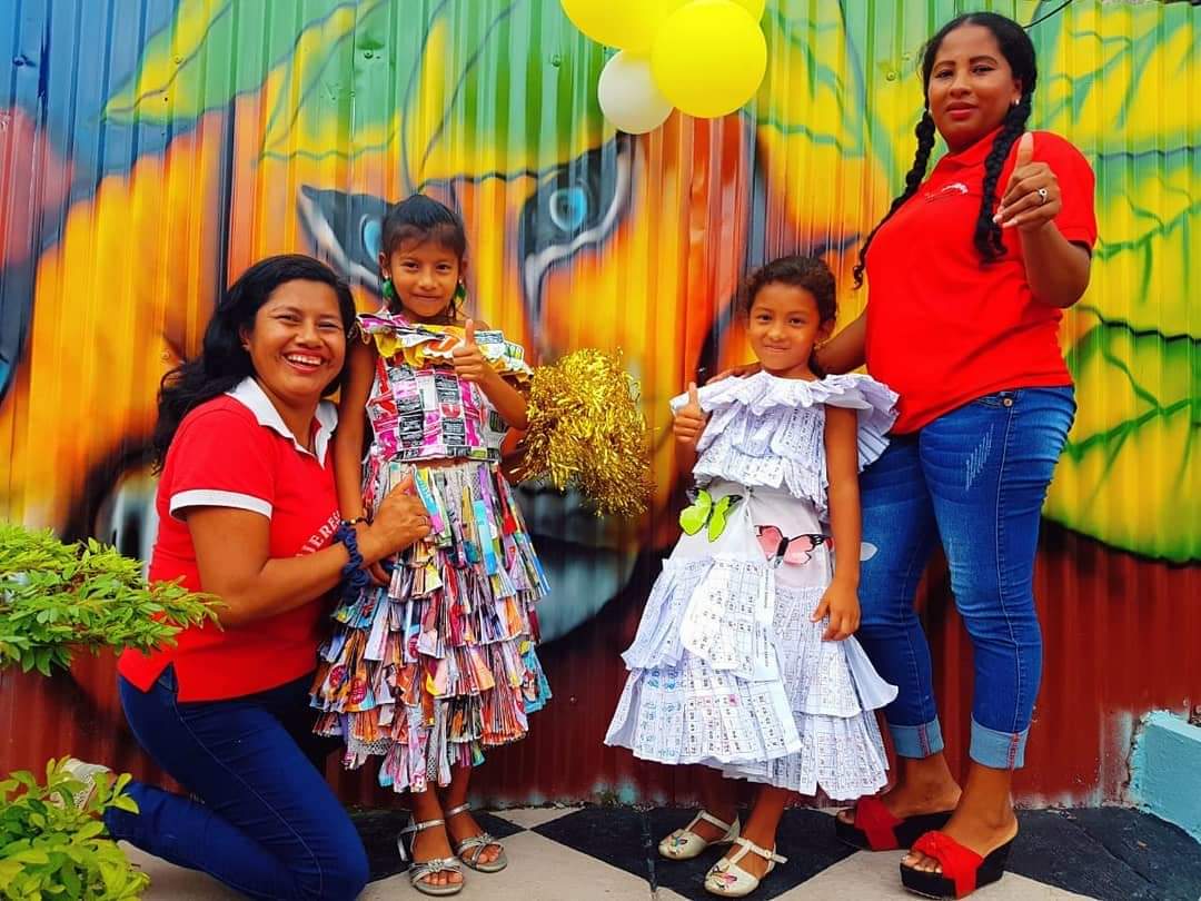 Así se vivió la premiación del trigésimo concurso municipal ‘Mejoremos nuestra cuadra’. El director de Urbanismo, Avalúos y Ordenamiento Territorial, José Miguel Rubio participó en el acto que contó con la presencia de decenas de guayaquileños de distintos sectores de la ciudad.