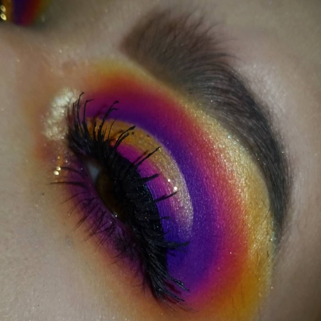 MadisonMagique's tweet image. DAY 10:  B L E N D . 💛💗💜 #100daysofmakeupchallenge
Follow @madisonmolly on IG for more including roduct details!
#DIPBROW #hudabeauty #morphe  35b palette colours: purplish, grape pop, bikini and sunshine
#abhxamrezy highlighter 
@purcosmetics 3d lashes in the style diva