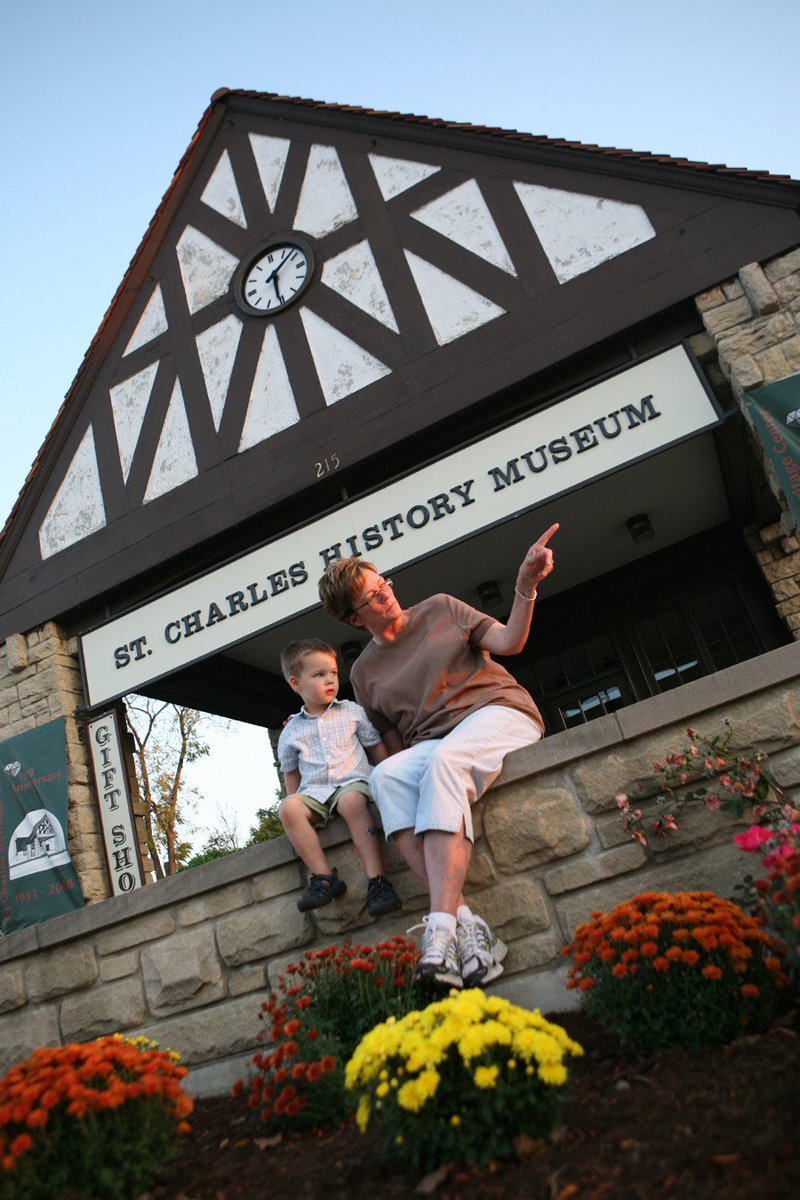 Are you a St Charles resident with knowledge you would like to share in our 2019-2020 Visitors Guide? Here is your chance to show off what hidden treasures and tips you might have about St Charles. Click on the link below for more information.

goo.gl/forms/mjZ8tMXs…