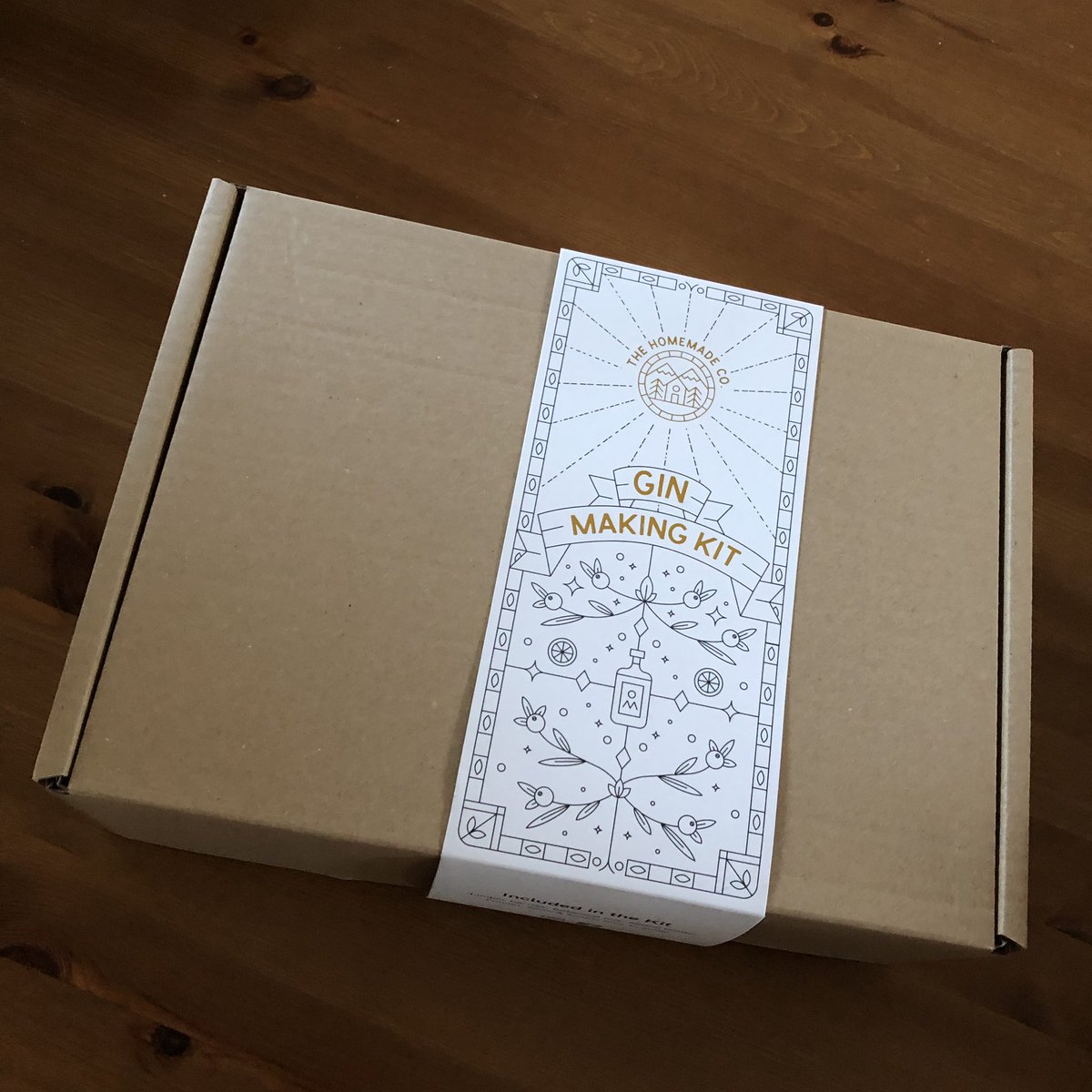DrJoScience's tweet photo. One of my ‘science experiment’ birthday gifts this #ScienceWeek #BSW19 is this #ginkit which looks beautiful as well as exciting! https://t.co/Cl97ZVf79T