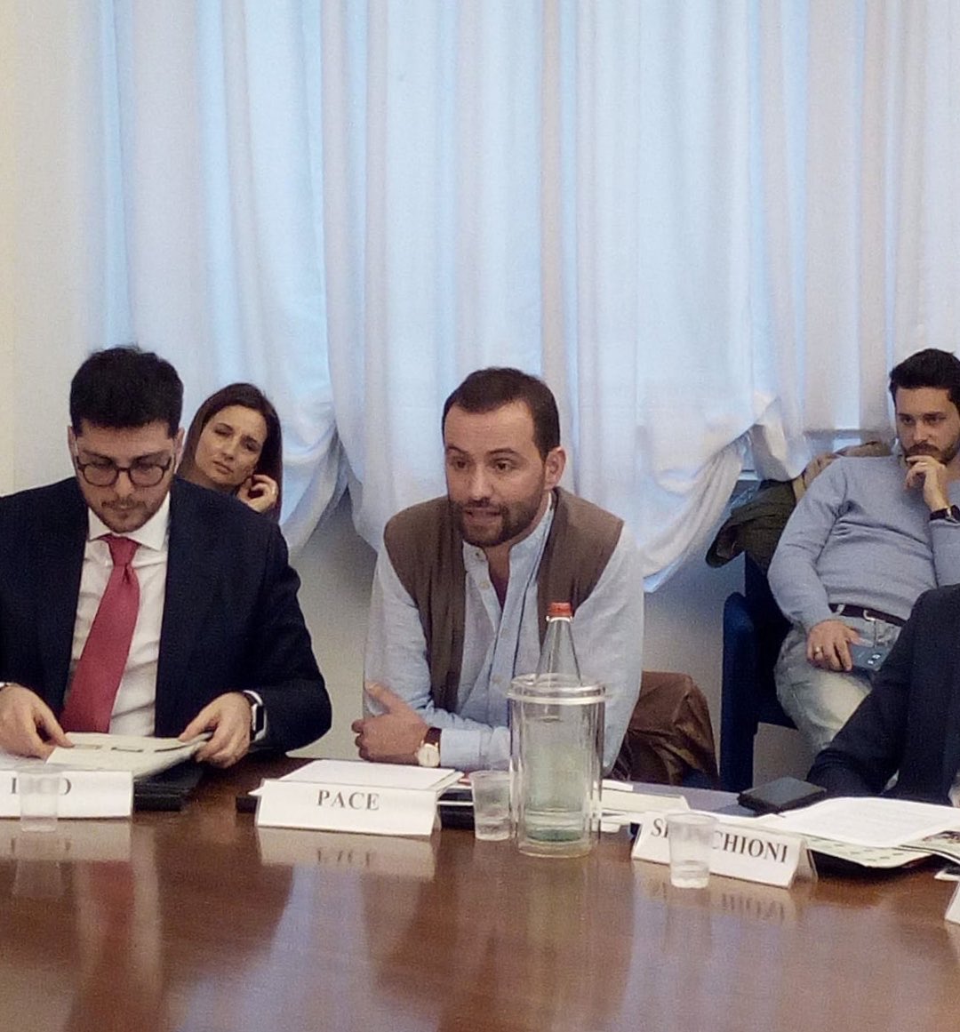 camcom_milomb's tweet photo. 📣 #MilanoDigitalWeek, live da #TavoloGiovani.
Un aiuto per semplificare le tasse, #IBCsrl presenta #EasyTaxAssistant. https://t.co/ZOGUzrFks6