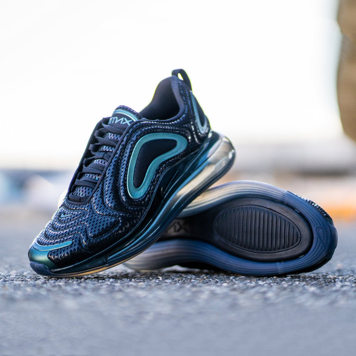 nike air max 720 throwback future