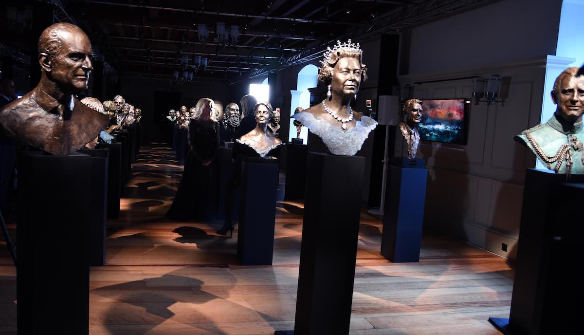 Artlyst's tweet photo. Frances Segelman To Sculpt Pineapple Founder Debbie Moore At Live Event https://t.co/Qs42cV7Gsa @pineappledance #debbiemoore https://t.co/fSiM5aA9mT
