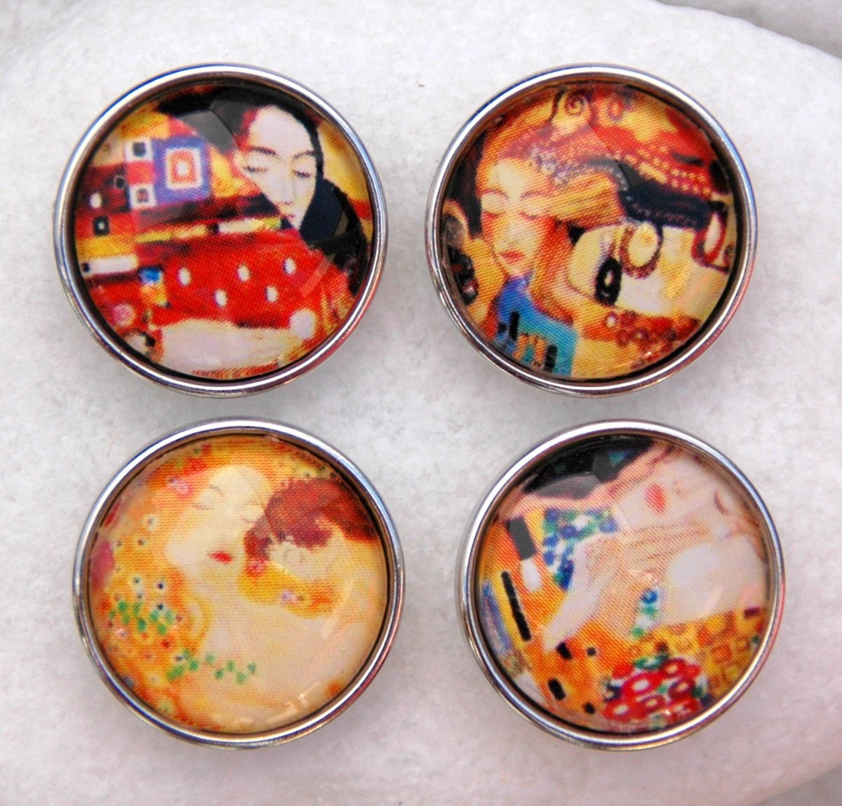 Excited to share the latest addition to my #etsy shop: Women's Snap Charms Snap Jewelry Snap Buttons Woman in Love Custom Art Jewelry Snap Jewelry Chunk Snap Button 

etsy.me/2T5YUSV 

#supplies #red #birthday #mothersday #beading #summer #glass #yes #blue