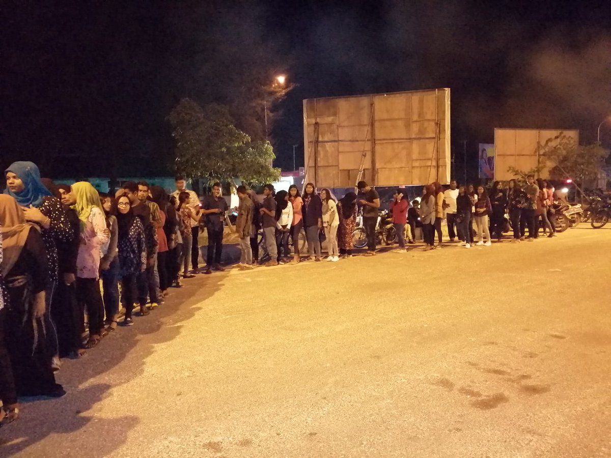 EenInoo's tweet photo. #IB2019 Camapign event "BBQ NIGHT" @mp_ibdidi

#IBsalhi #IBAhVaane #RayyithungeCandidate #CadidateNo1 #JazeeraMP
#HappeningNow https://t.co/HlXuoH9OVc